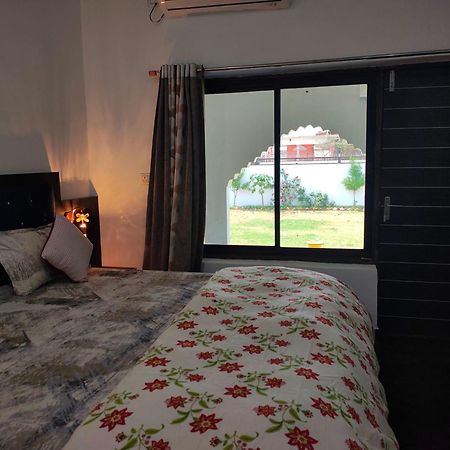Prem Home Stay Khajuraho Bagian luar foto