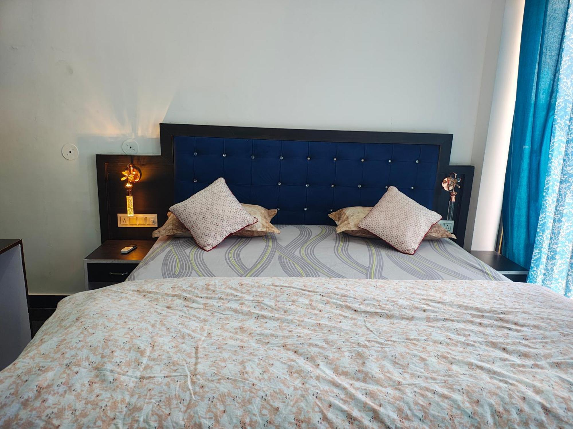 Prem Home Stay Khajuraho Bagian luar foto