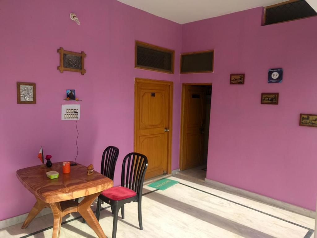 Prem Home Stay Khajuraho Bagian luar foto