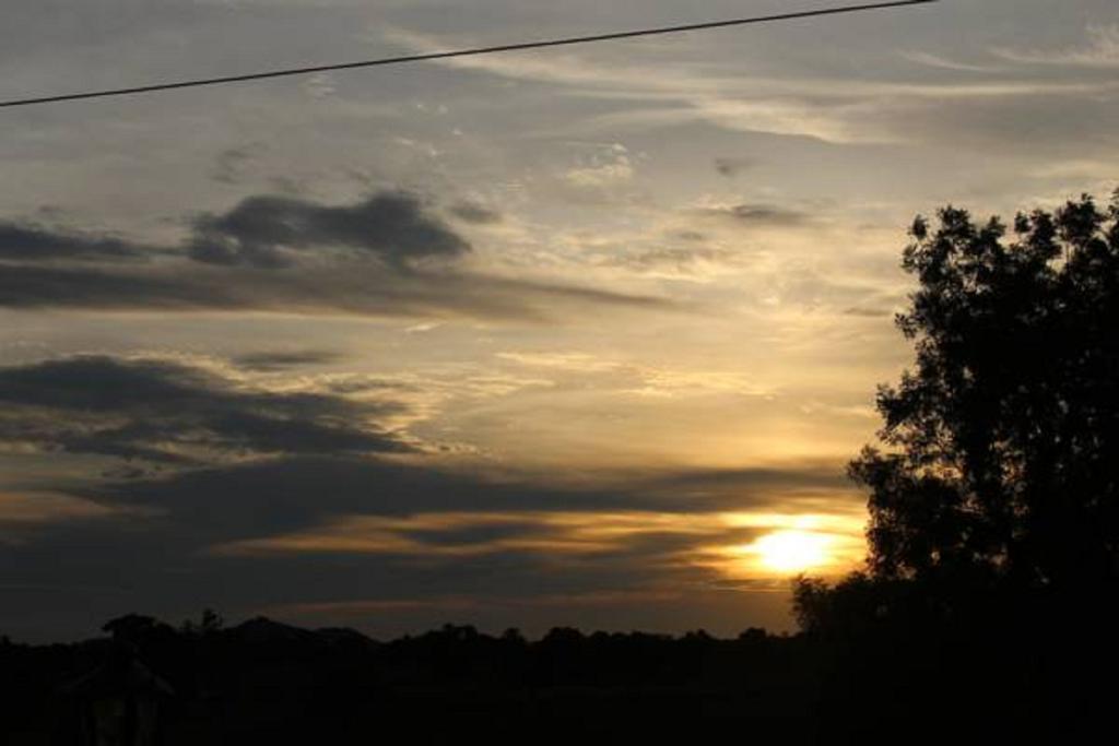 Prem Home Stay Khajuraho Bagian luar foto