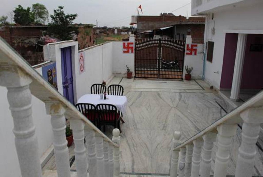 Prem Home Stay Khajuraho Bagian luar foto